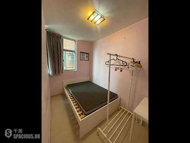 Sheung Wan - Queen's Terrace Block 2 03