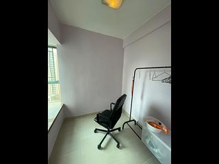 Sheung Wan - Queen's Terrace Block 2 04
