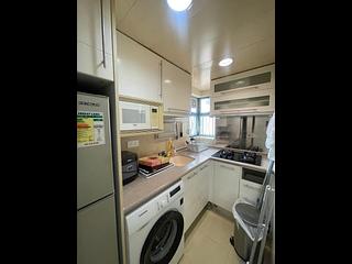 Sheung Wan - Queen's Terrace Block 2 06
