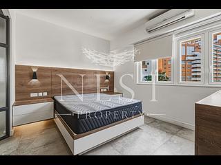 Braemar Hill - Hilltop Mansion 07