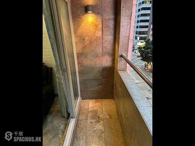Wan Chai - Chong Hing Building 05