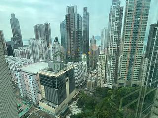 Kennedy Town - University Heights Block 1 03