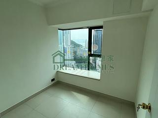 Kennedy Town - University Heights Block 1 09