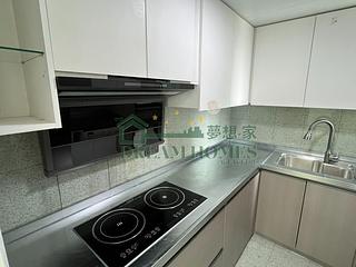 Kennedy Town - University Heights Block 1 13
