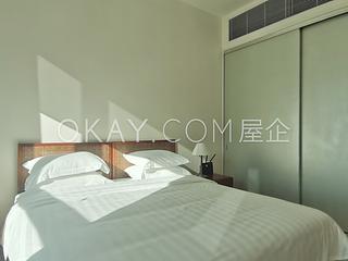 Happy Valley - The Ellipsis 05