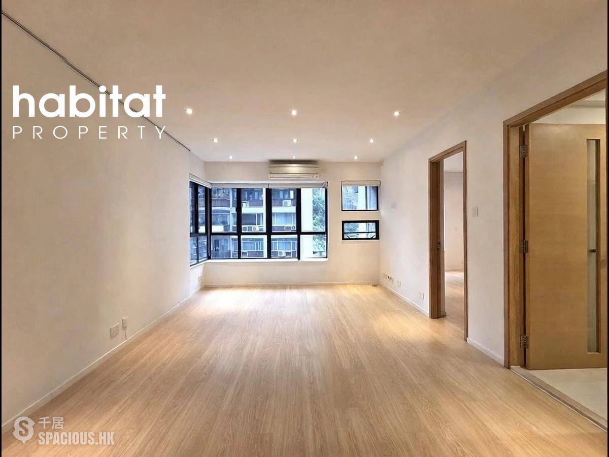 Mid Levels Central - Elegant Terrace 01