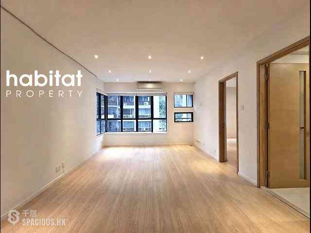 Mid Levels Central - Elegant Terrace 01