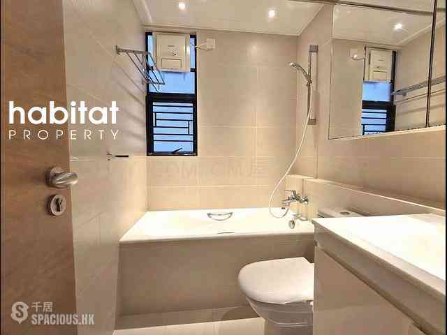 Mid Levels Central - Elegant Terrace 06