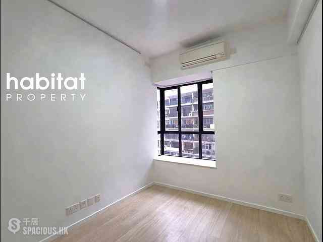 Mid Levels Central - Elegant Terrace 07