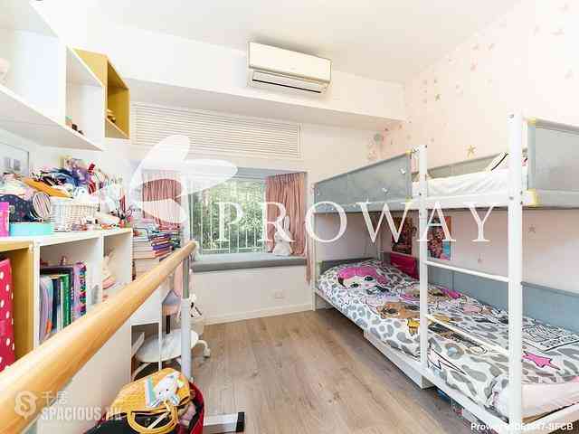 Happy Valley - Ventris Place 08