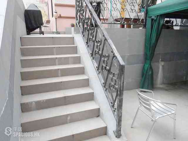 Wan Chai - Sing Kong Building 04