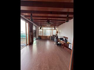 Pok Fu Lam - Baguio Villa Block 18 03