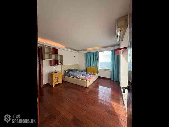 Pok Fu Lam - Baguio Villa Block 18 07