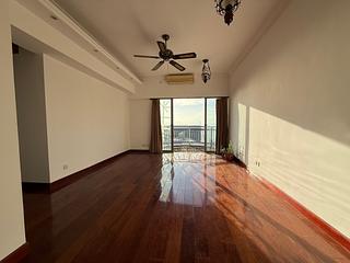 Pok Fu Lam - Baguio Villa Block 18 12