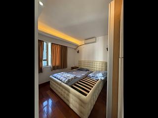 Pok Fu Lam - Baguio Villa Block 18 16