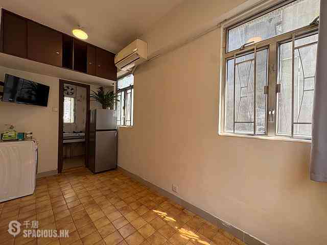 Sai Ying Pun - Wing Wah Building 03