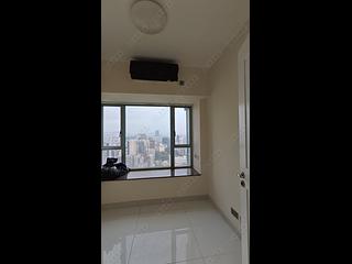 Tsim Sha Tsui - The Victoria Towers Tower 1 04