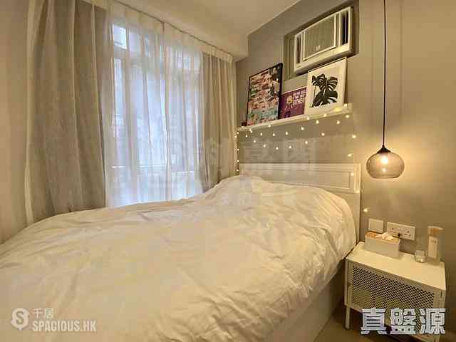 Sai Ying Pun - New Start Building 07