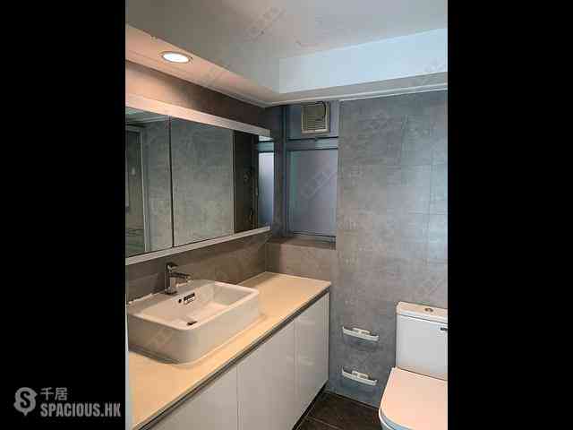 West Kowloon - The Waterfront Phase 2 Block 7 02