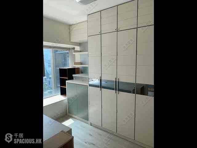 West Kowloon - The Waterfront Phase 2 Block 7 03
