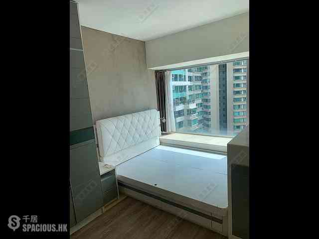 West Kowloon - The Waterfront Phase 2 Block 7 04