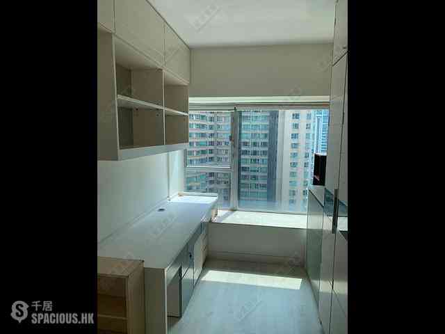 West Kowloon - The Waterfront Phase 2 Block 7 05