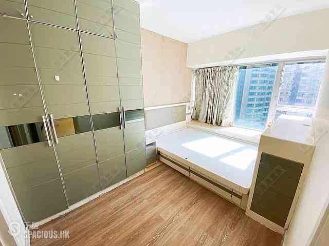 West Kowloon - The Waterfront Phase 2 Block 7 07