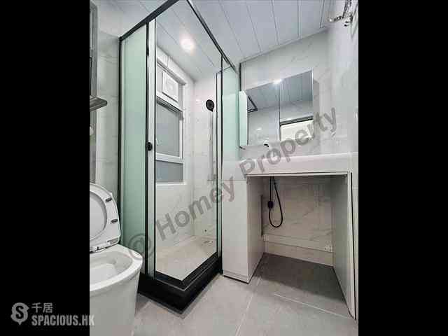 Mong Kok - Kin Wong Mansion Phase 2 03
