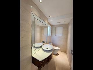 Chung Hom Kok - Magnolia (The Crown Villas) 10