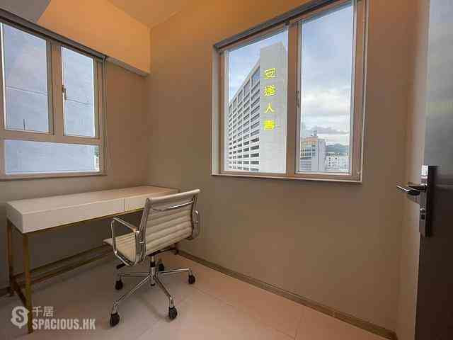 Causeway Bay - Pearl City Mansion Block C 05