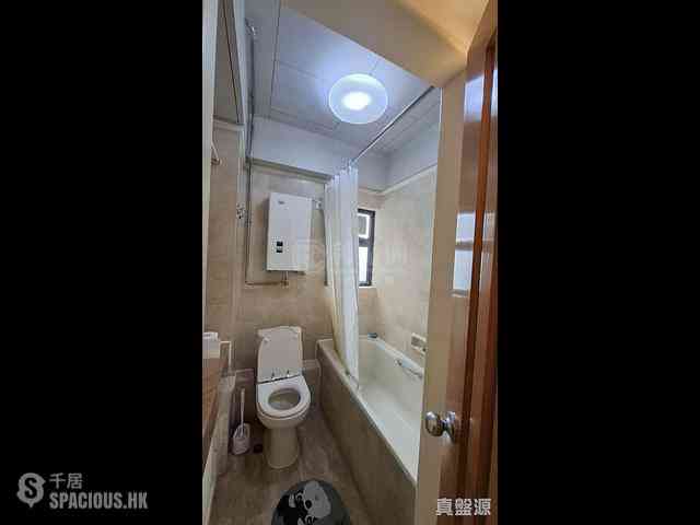 Tai Wai - Parc Royale Block 11 01