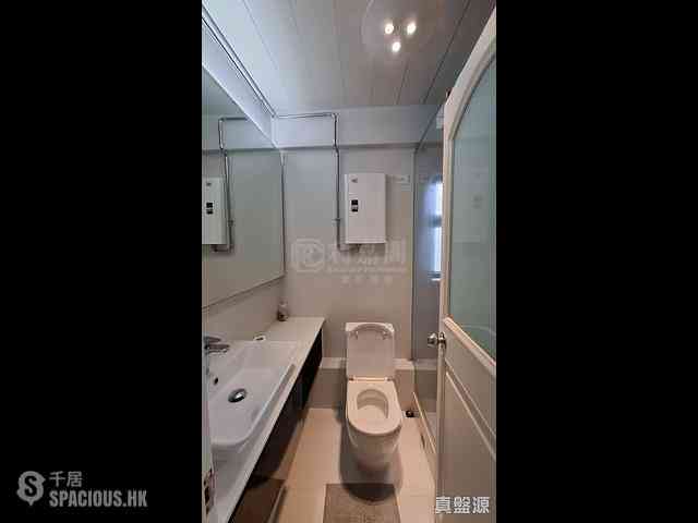 Tai Wai - Parc Royale Block 11 05