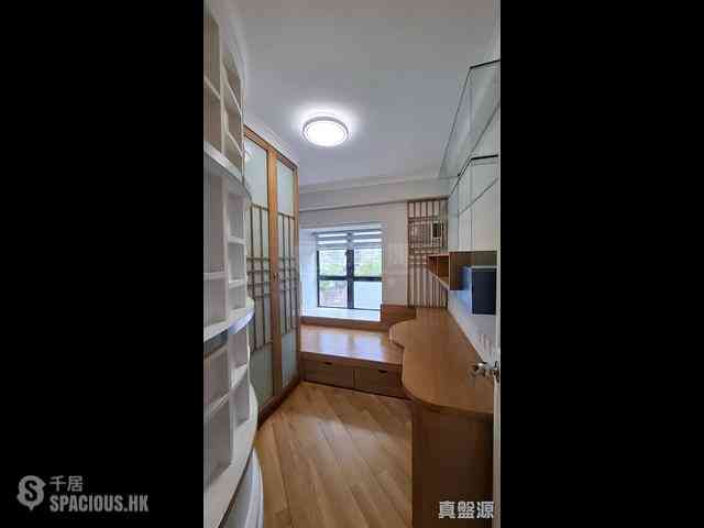 Tai Wai - Parc Royale Block 11 10