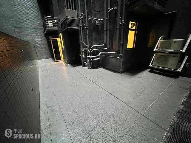Shek Tong Tsui - Novum West Block 3 06