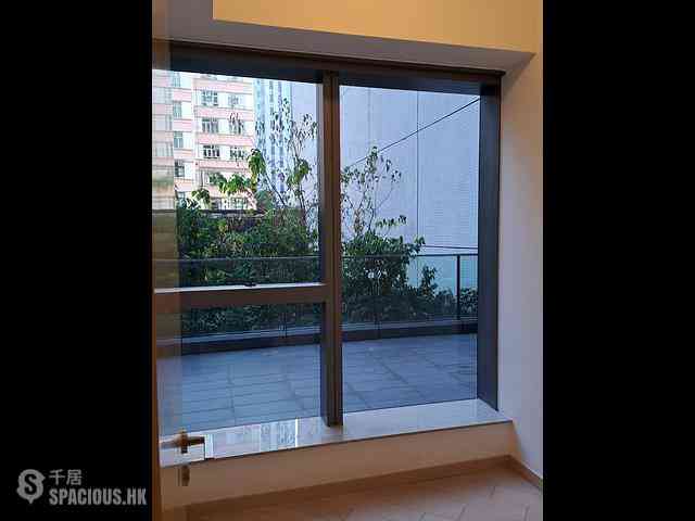 Shek Tong Tsui - Novum West Block 3 20