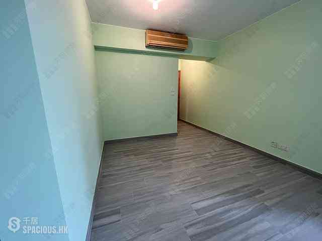 Tai Kok Tsui - The Long Beach Tower 6 03