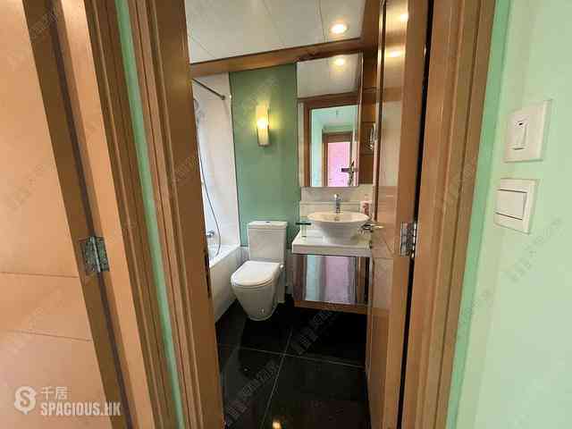 Tai Kok Tsui - The Long Beach Tower 6 06