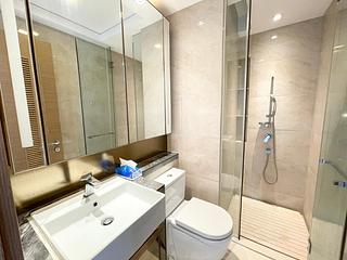Tung Chung - Century Link Phase 1 Tower 6A 08