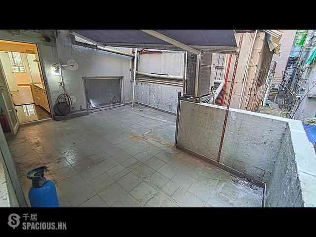 Sai Ying Pun - 301, Queen's Road West 01