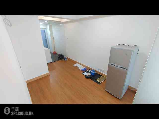 Sai Ying Pun - 301, Queen's Road West 06