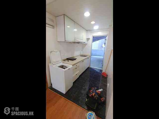 Sai Ying Pun - 301, Queen's Road West 05