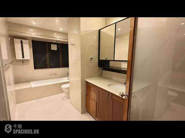 Mid Levels East - 84, Bamboo Grove 02