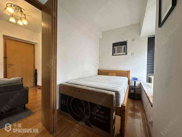 Wan Chai - 112, Johnston Road 04