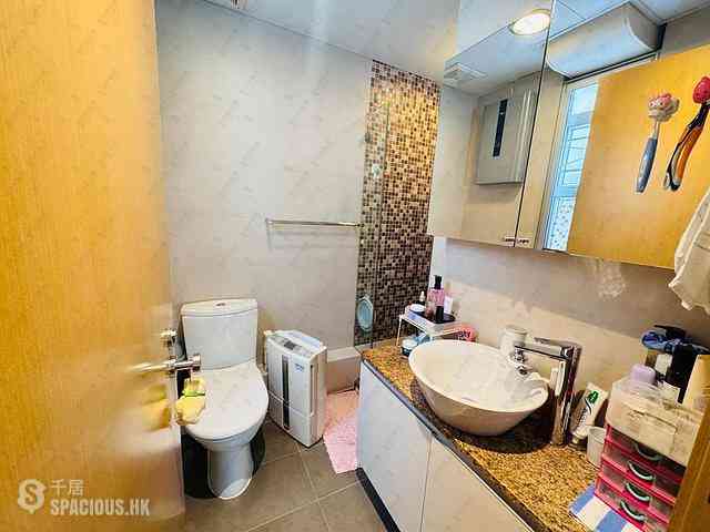 Pok Fu Lam - Sunlight Court Block B 02