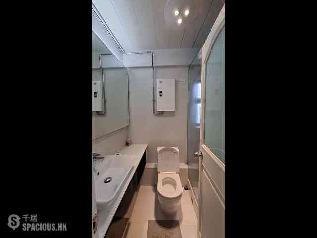 Tai Wai - Parc Royale Block 11 05
