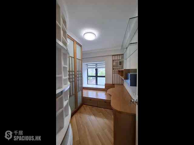 Tai Wai - Parc Royale Block 11 08