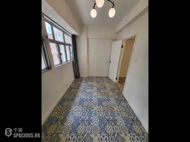 Sai Ying Pun - 84-84A First Street 03