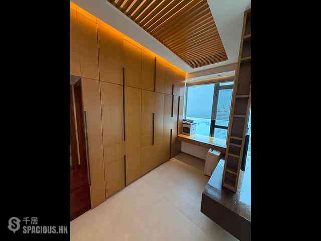 West Kowloon - The Arch Moon Tower (Block 2A) 02