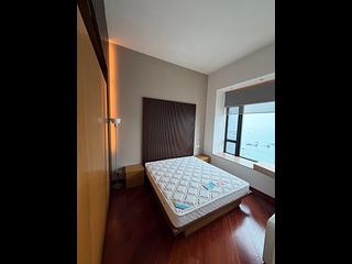 West Kowloon - The Arch Moon Tower (Block 2A) 04
