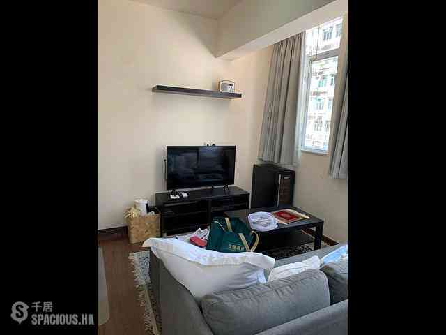 Wan Chai - Kam Tak Mansion 02